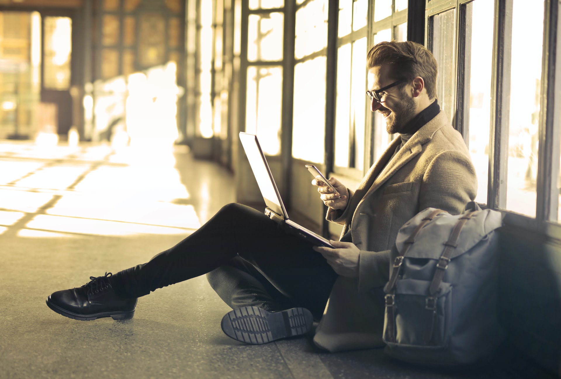 Nouveaux usages au travail : forces et faiblesses du télétravail