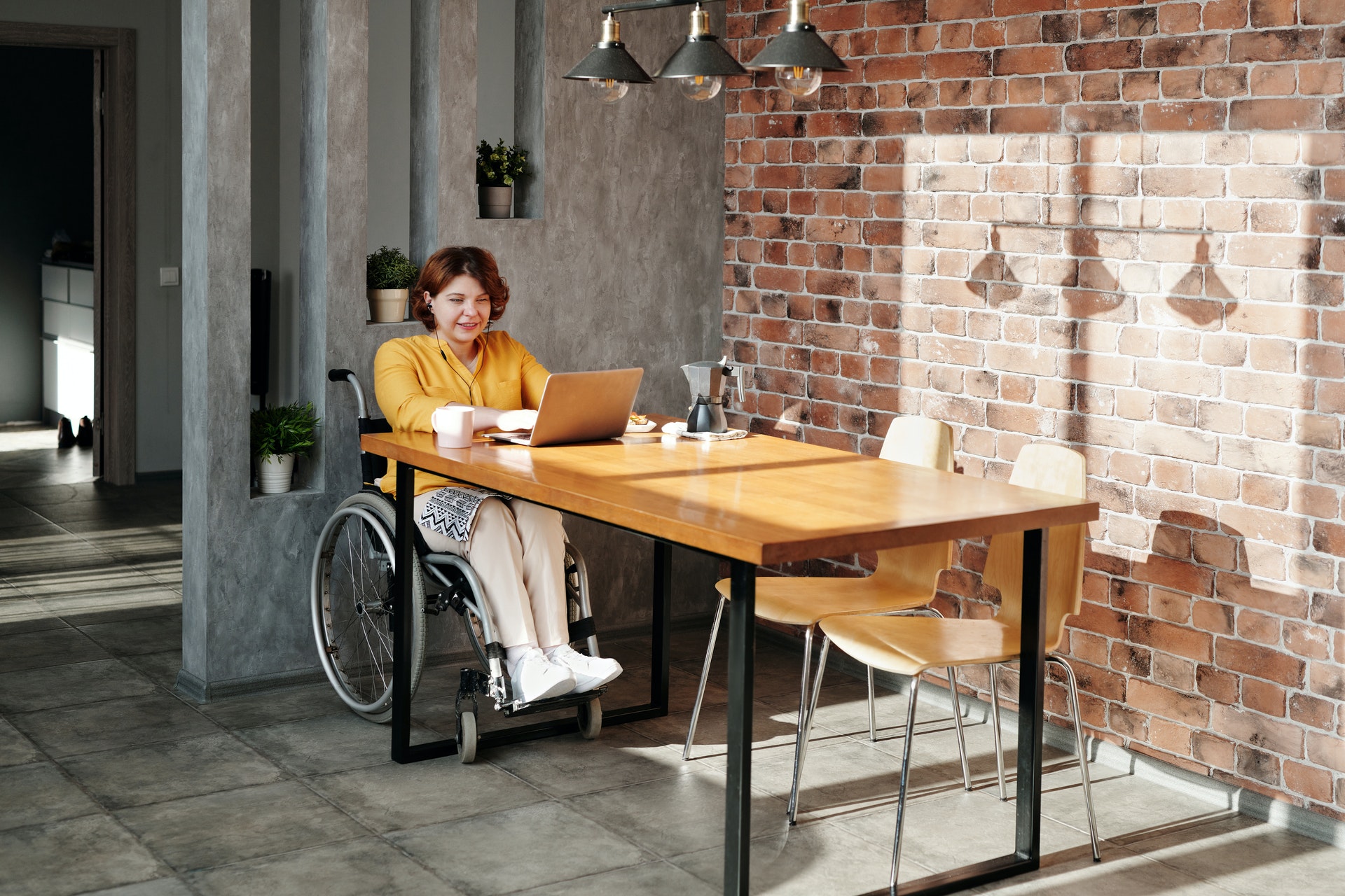 Faciliter la mise en place du télétravail pour les personnes en situation de handicap